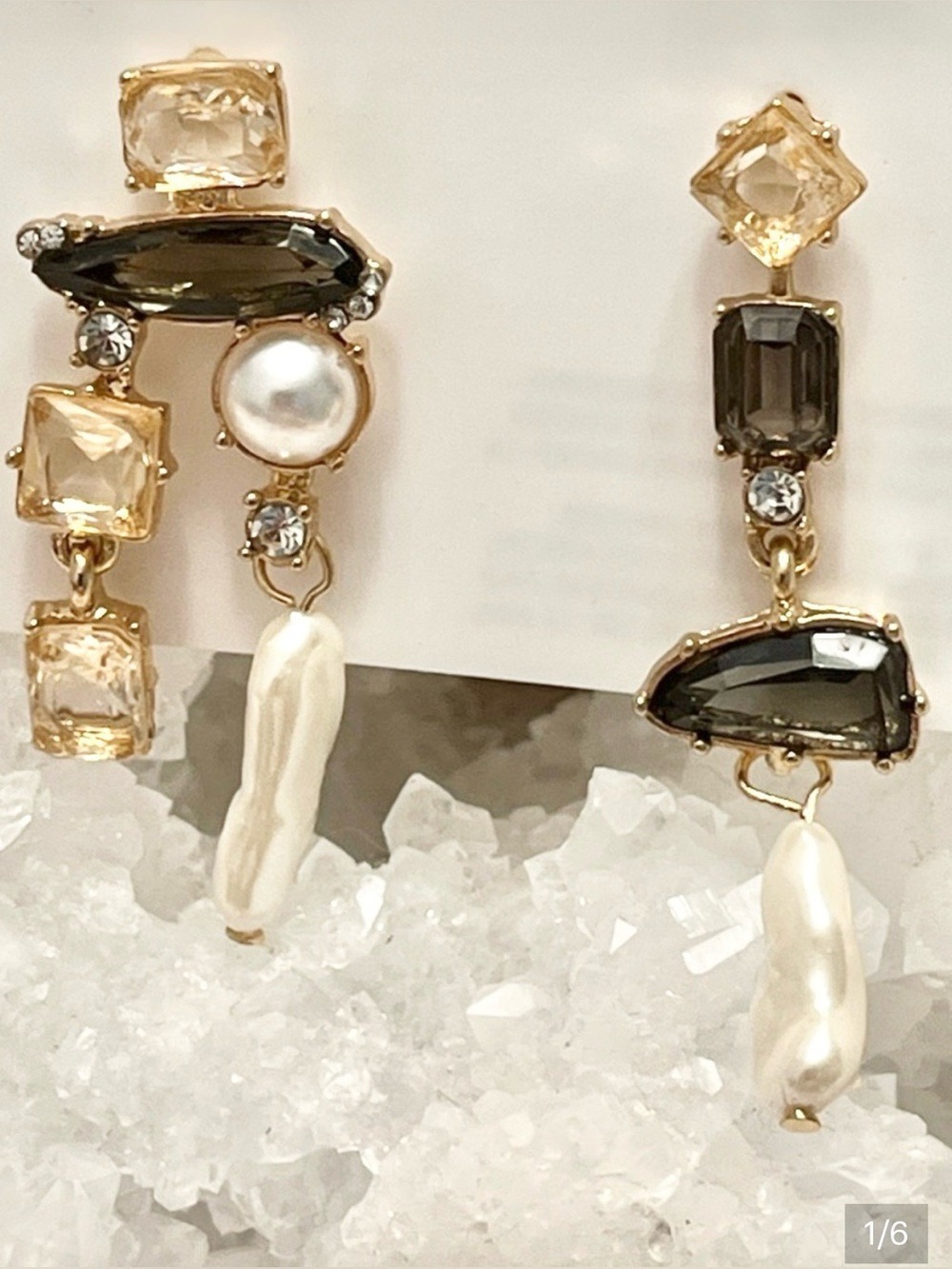 ๐CLEARANCE - E68 NWT JOE FRESH Goldtone Black Pearl Inukshuk & Dangle Earrings - Picture 2 of 7